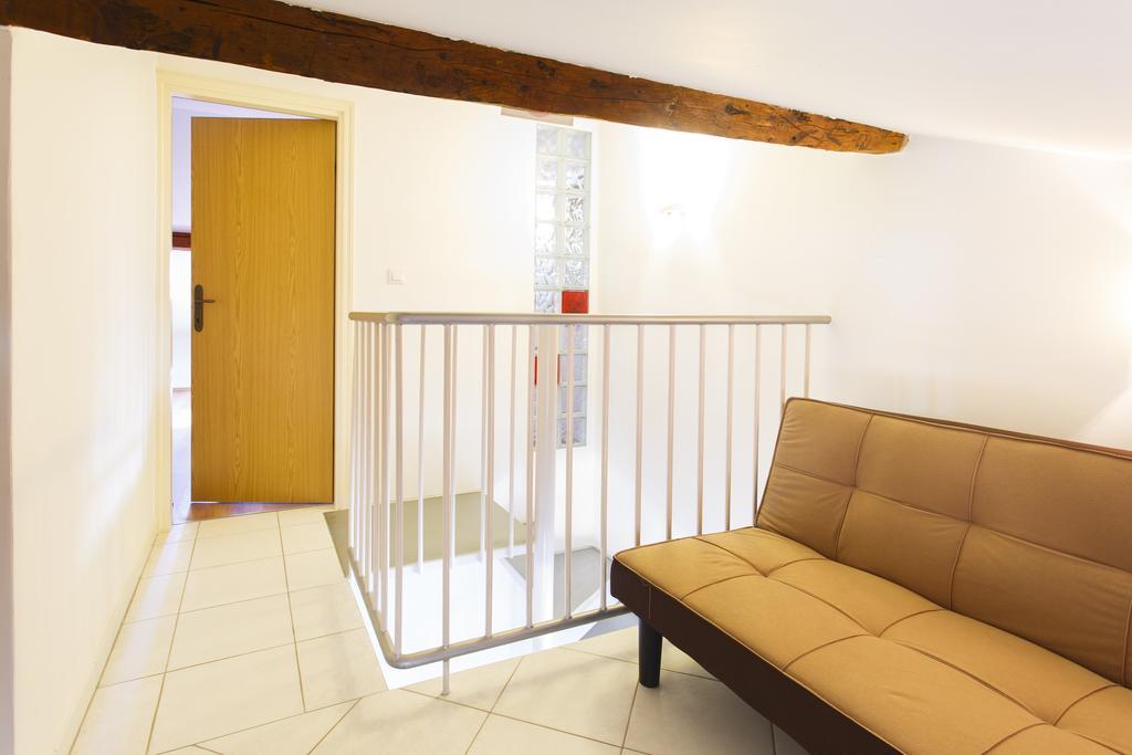 Apartments Villa Kastav In Old Town Center With Sea View And Parking 객실 사진